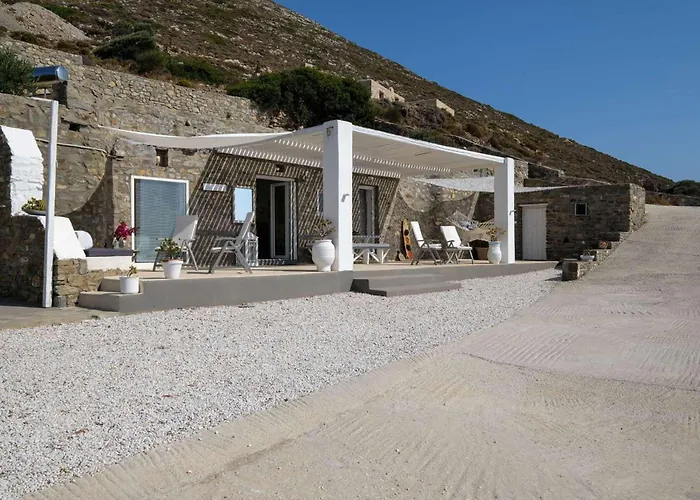 3 Paros All Season Villas